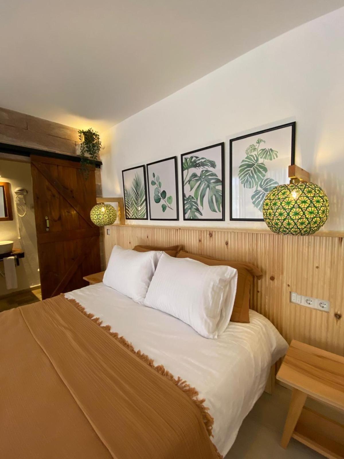 Monk Island Hotel Измир Екстериор снимка